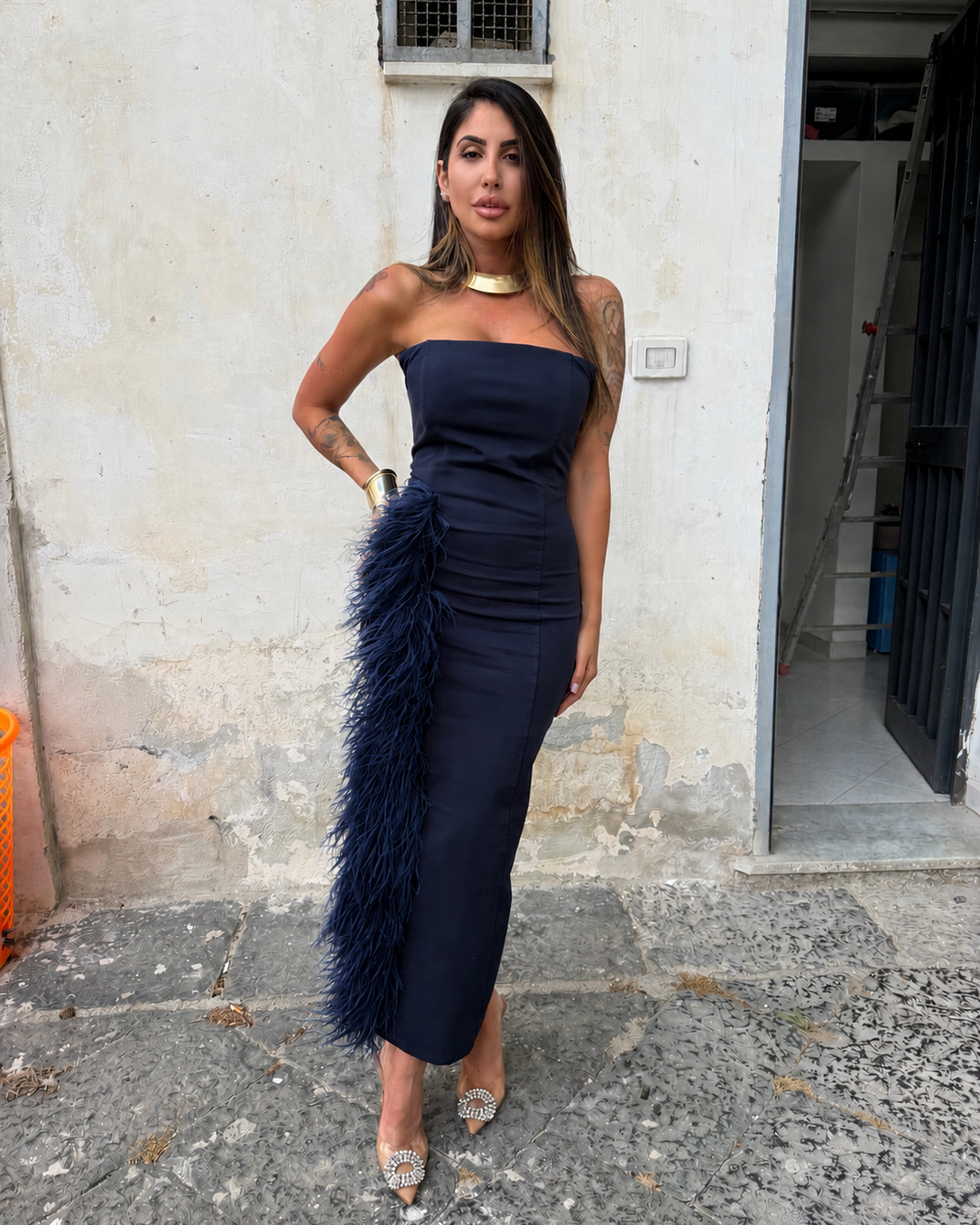 ABITO LUDOVICA BLU CON PIUME BLU